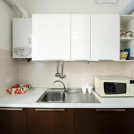 Appartement 196 - A Casa Di Mary - Centro - 700m Dal Mare - Parcheggio Gratis Incluso *