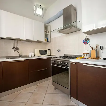 Appartement 196 - A Casa Di Mary - Centro - 700m Dal Mare - Parcheggio Gratis Incluso *