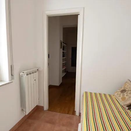 196 - A Casa Di Mary - Centro - 700m Dal Mare - Parcheggio Gratis Incluso